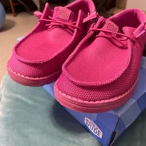 Hey Dude Kids Fuchsia Sneakers